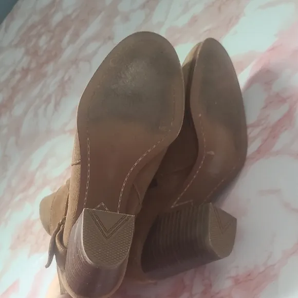 GUC Gianni Bini Brown Suede Strap Accents Chunky Heel Anklet Sz 9.5M