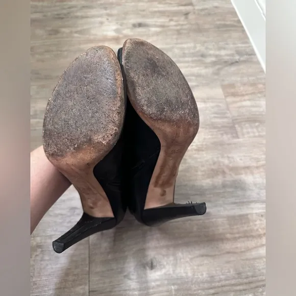 Gucci Bootie Heels with Peak Toe