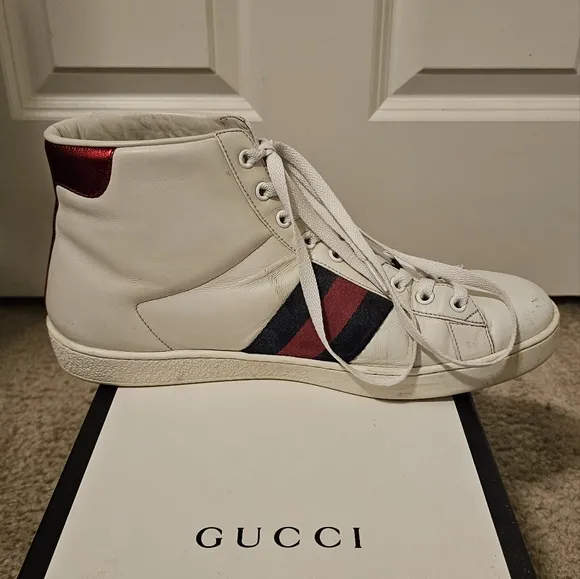 Gucci Calfskin Miro Soft Web Bee Embroidered Mens Ace High Top Sneakers