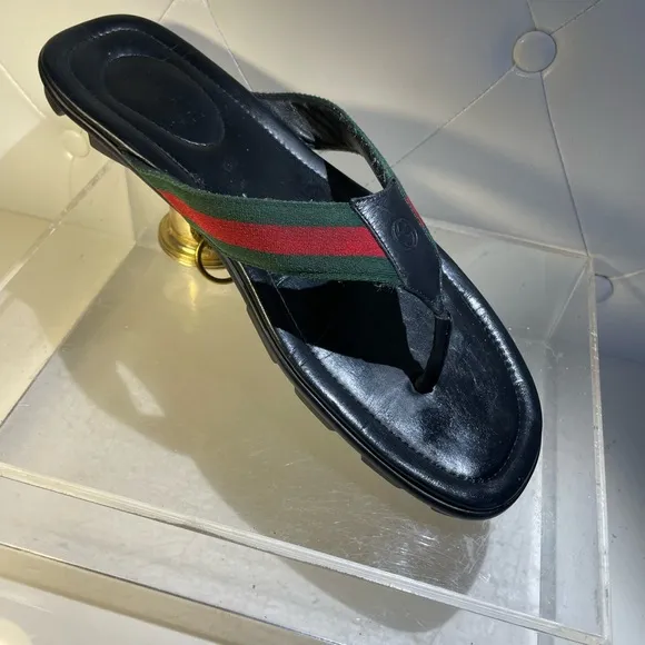 Gucci Shoes / GUCCI wed leather thong sandals sz 13 US made in italy
