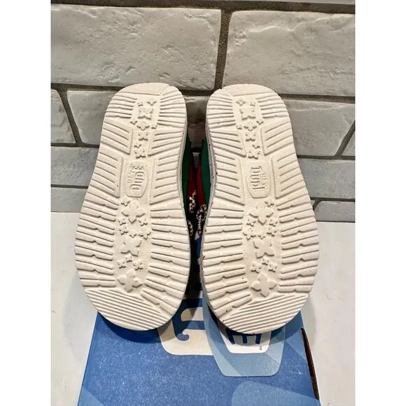 Hey Dude Wally Holiday Elf Christmas Slip On Shoes Children Size 8 NEW
