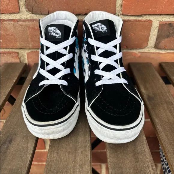 High-Top Sneakers with Checkerboard and Butterfly Design