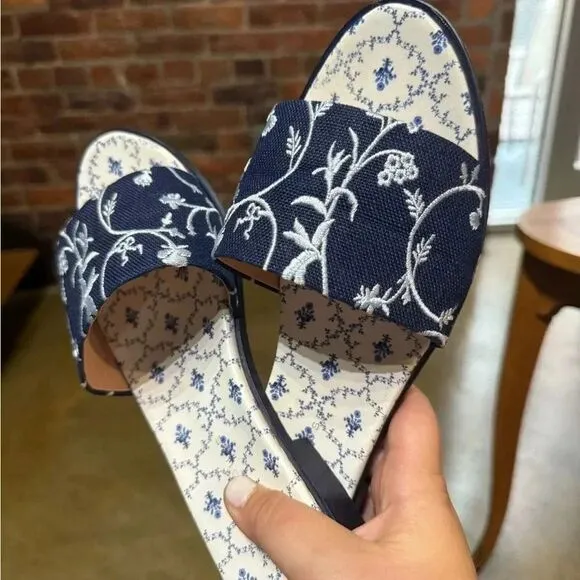 Hill House The City Slide in Navy Embroidery - Blue Floral Mule Sandals sz 41