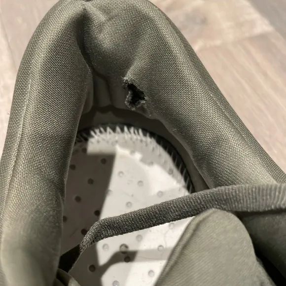 Hoka Bondi 8 Sneakers