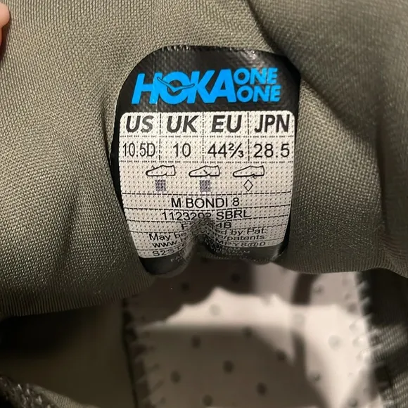 Hoka Bondi 8 Sneakers