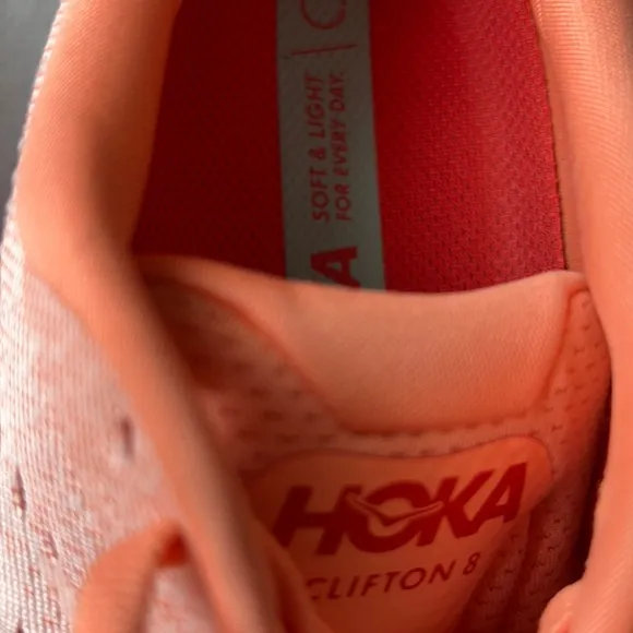 Hoka Clifton 8 Woman’s Shoes