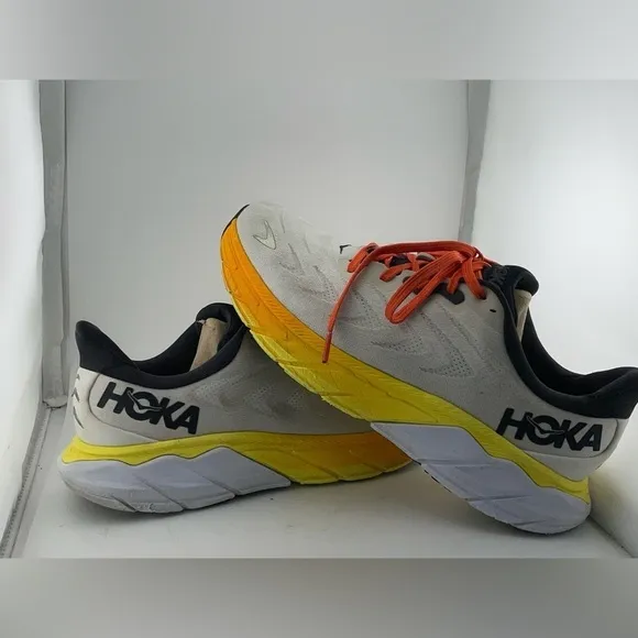 Hoka One One Arahi 6 Blanc De Blanc Size 11​​​​​