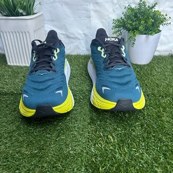 Hoka One One Arahi 6 blue graphite  men Size 11.5D NEW