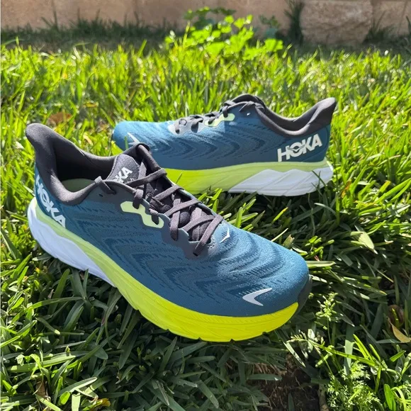Hoka One One Arahi 6 blue graphite  men Size 11.5D NEW