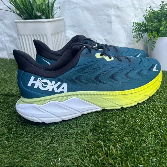 Hoka One One Arahi 6 blue graphite  men Size 11.5D NEW