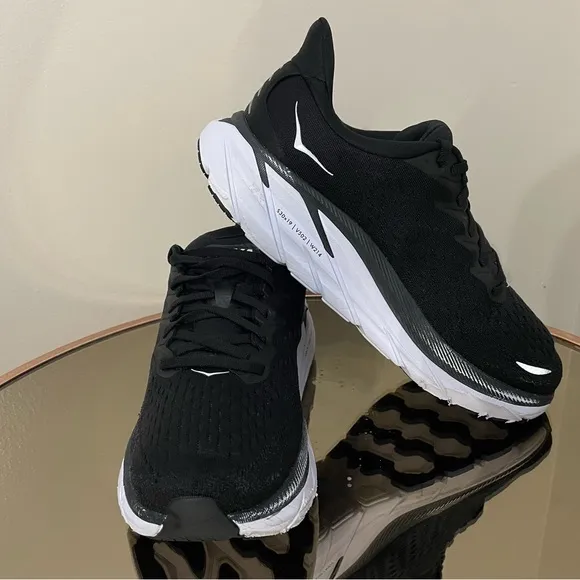 Hoka One One Clifton 8 Black and White Women’s Size 8.5 D