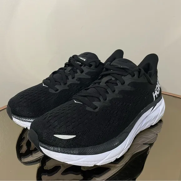 Hoka One One Clifton 8 Black and White Women’s Size 8.5 D