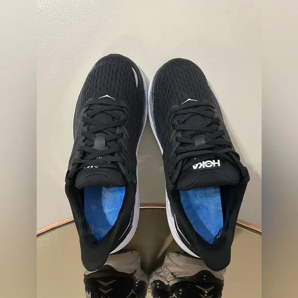 Hoka One One Clifton 8 Black and White Women’s Size 8.5 D