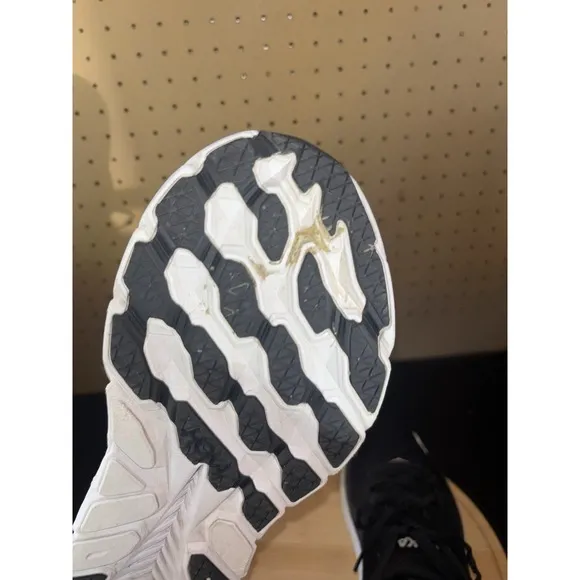 Hoka One One Clifton 8 Men Sz 9.5 D Wide Sneaker Shoe Black White 1121374 *