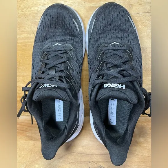 Hoka One One Clifton 8 REFLECTIVE Womens Size 8 (B) Running Shoes Sneakers Black