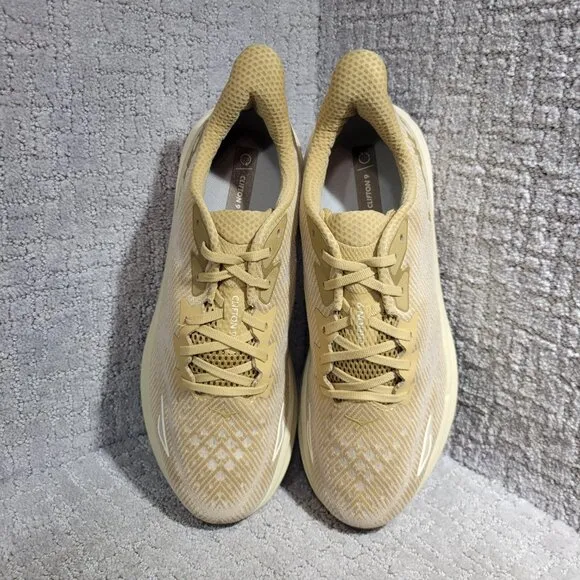 Hoka One One Clifton 9 Men's Size 13D US Wheat Running Walking Shoes 1127895-WHF