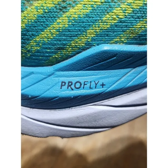Hoka One One Mach 5 Men Sz 10D Yellow Running Athletic Shoes 1127893