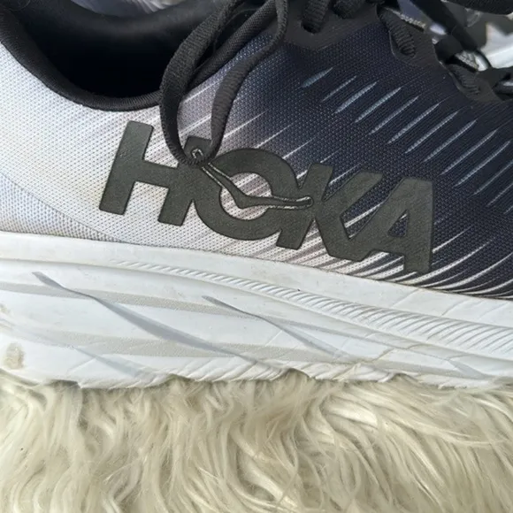 Hoka One One The Rincon 3 Sneaker Shoes in Black/White Size 12.5 Wide
