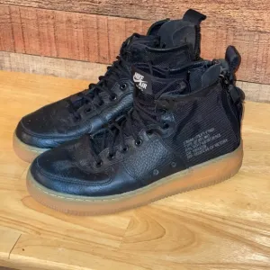 ♥️Host Pick♥️Nike SF Air Force 1 High sneakers