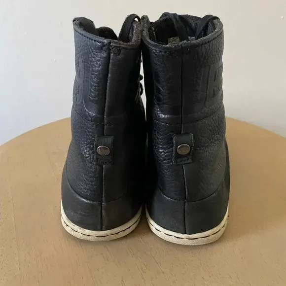 HUB Footwear Leather Shoes Men’s 41 Boots