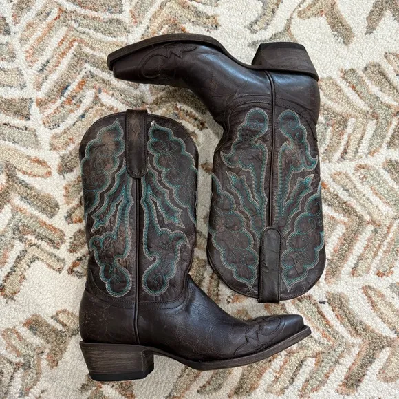 Idyllwind Brown Leather Boots with Teal Embroidery Size 8