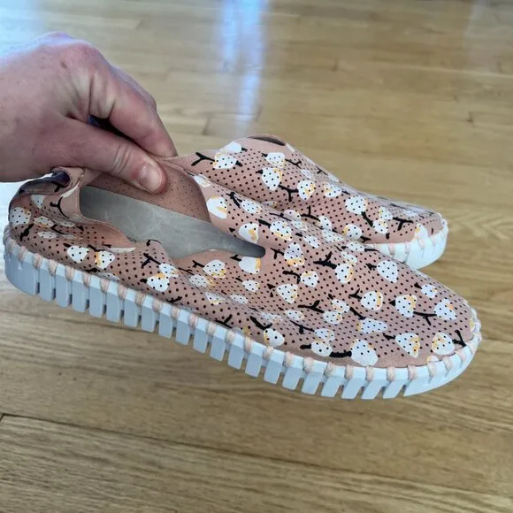 Ilse Jacobsen Tulip Perforated Slip-On Shoes Women's Size 38