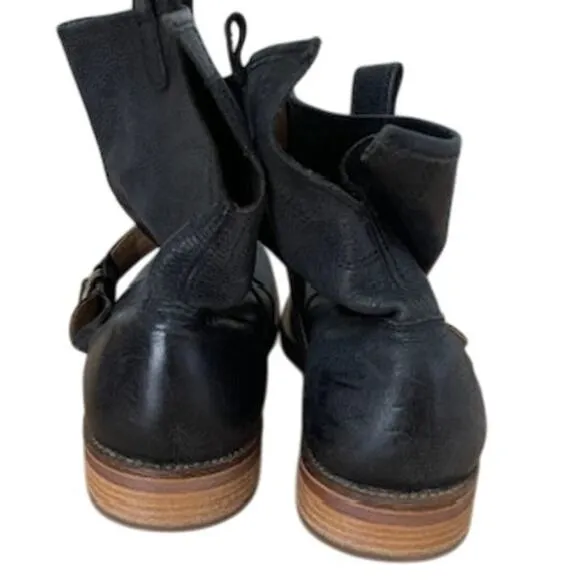 J SHOES  Taylor Boots Black Leather Buckle Rings Size 9