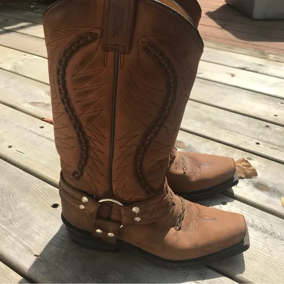 Jaca Square Toe Brown Boots