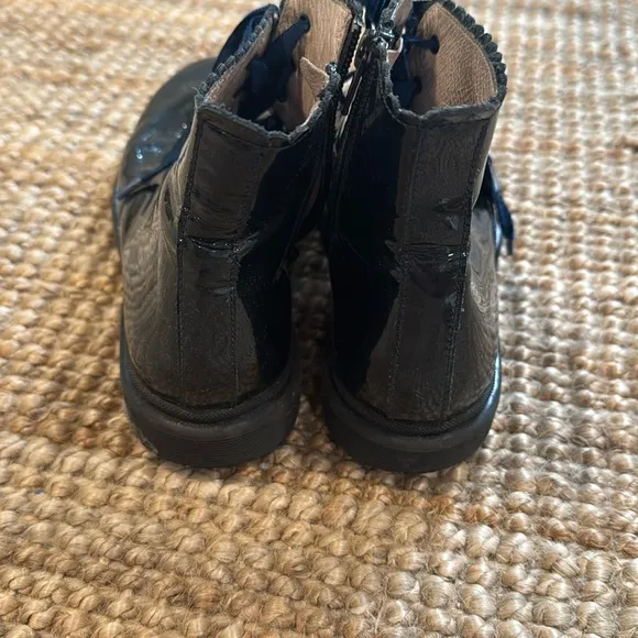 Jacadi Girls Patent Leather Boot Size 34 / 2.5