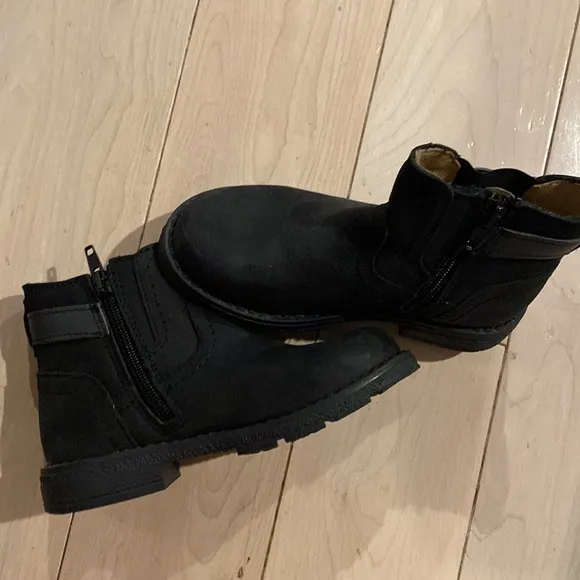 Jacadi paris black genuine leather made in Portugal boots 27