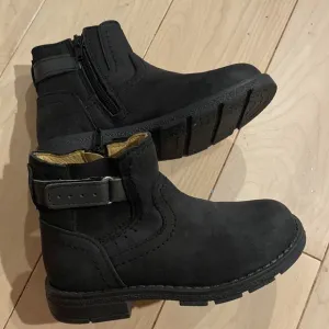 Jacadi paris black genuine leather made in Portugal boots 27
