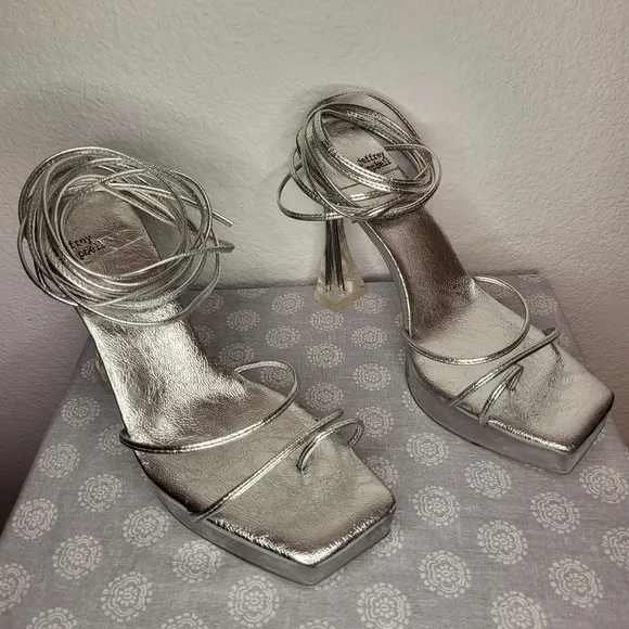 Jeffrey Campbell Primadonna Silver Platform with Clear Heel size 10