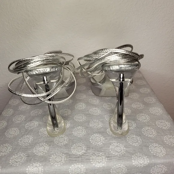Jeffrey Campbell Primadonna Silver Platform with Clear Heel size 10