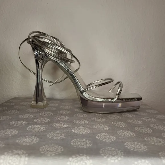 Jeffrey Campbell Primadonna Silver Platform with Clear Heel size 10