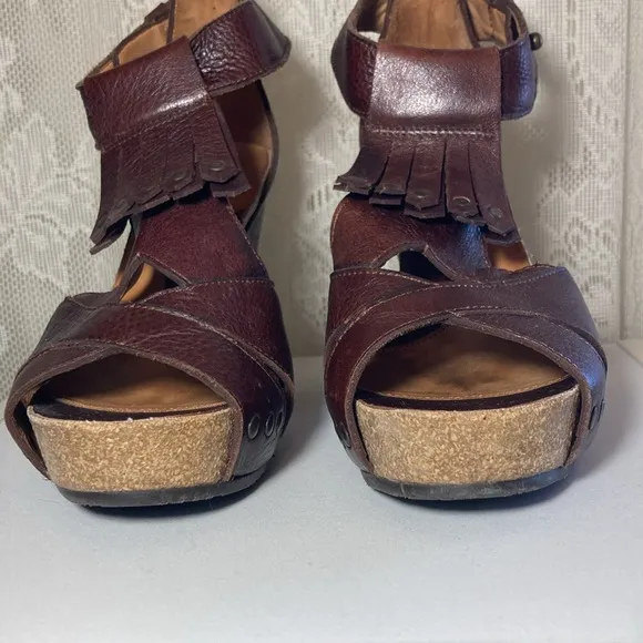 John Fluevog leather platform sandals heels shoes, studded fringe, 6.5
