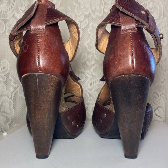 John Fluevog leather platform sandals heels shoes, studded fringe, 6.5