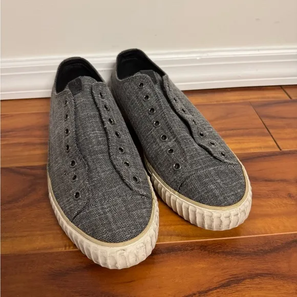 John Varvatos Gray and White Sneakers with Slip-On Design