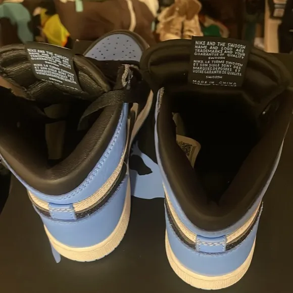 Jordan 1 Retro OG High UNC Toe - size 3.5Y