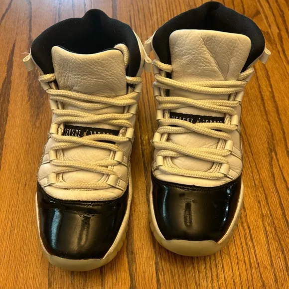 Jordan 11 high top black