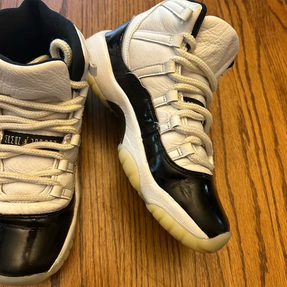Jordan 11 high top black