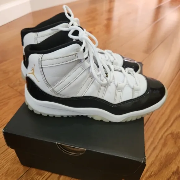 Jordan 11 Retro High-Top Sneakers