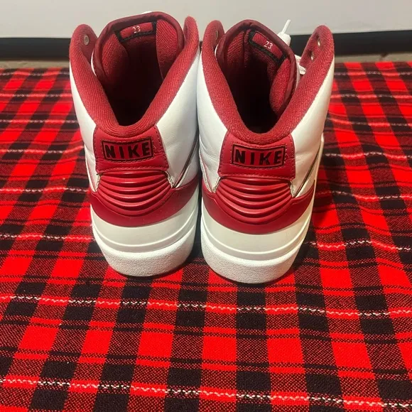 Jordan 2 retro Chicago home