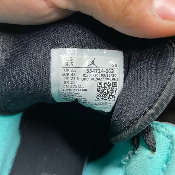 Jordan High-Top Sneakers in Black and Teal