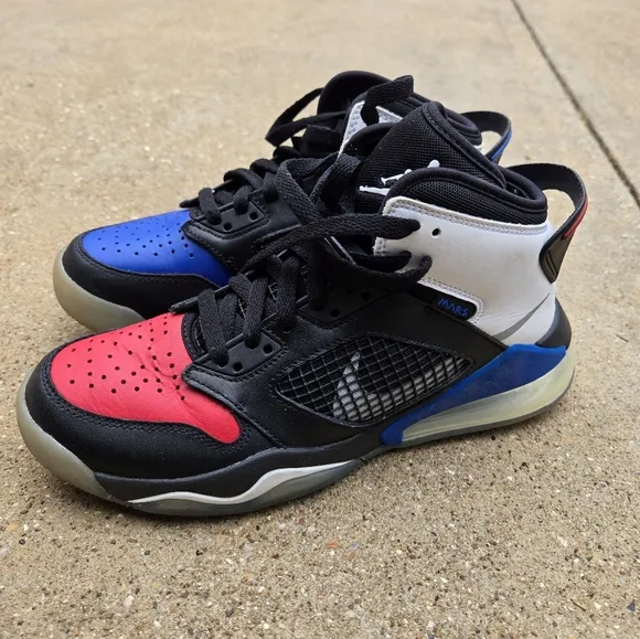 Jordan Mars 270 BQ6508-001 Black, Red, and Blue High-Top Sneakers Sz 6y