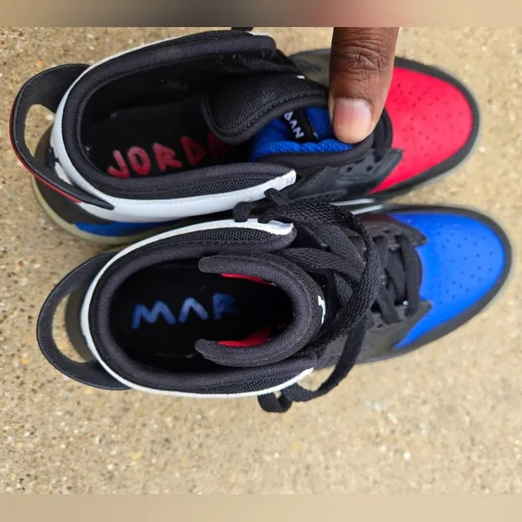 Jordan Mars 270 BQ6508-001 Black, Red, and Blue High-Top Sneakers Sz 6y