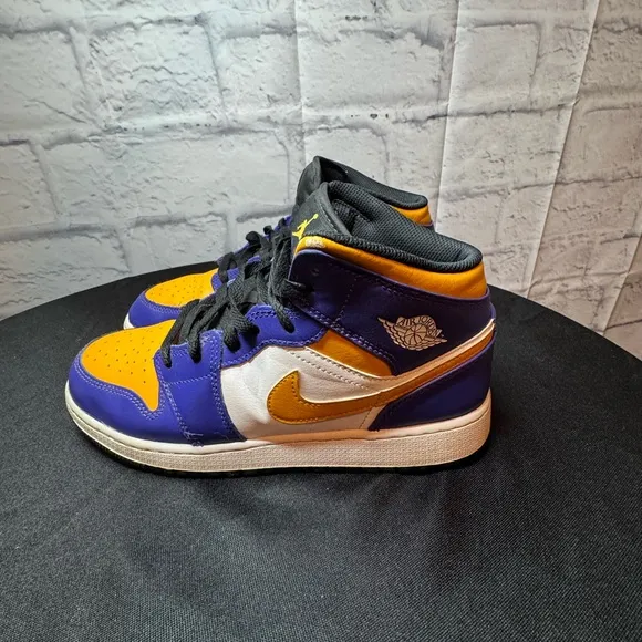 Jordan Orange and Purple Sneakers High-Top Style