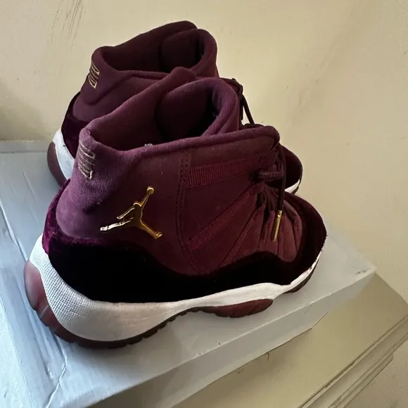 Jordan Purple and Gold High-Top Sneakers Velvet Upper