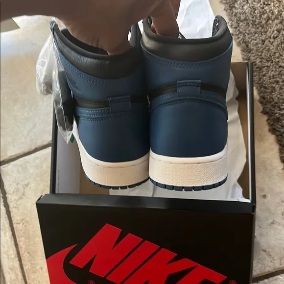 Jordan Retro 1 OG “Marina Blue” High-Top Sneakers
