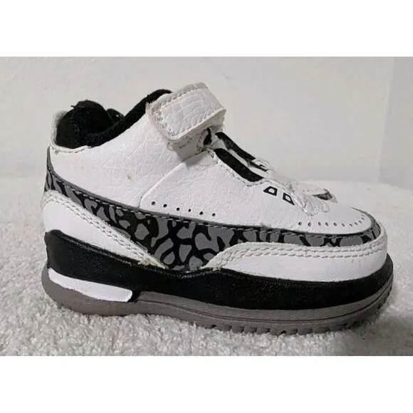 Jordan Shoes 2.5 Team 5/8ths Toddler Sz 3C White