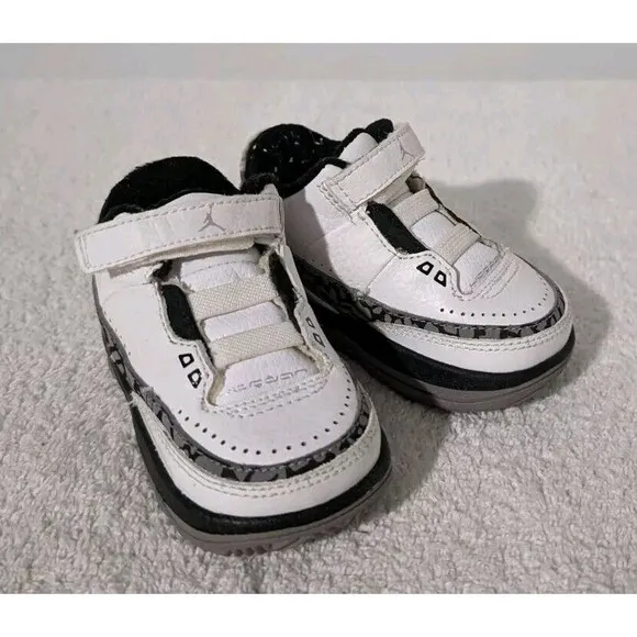 Jordan Shoes 2.5 Team 5/8ths Toddler Sz 3C White